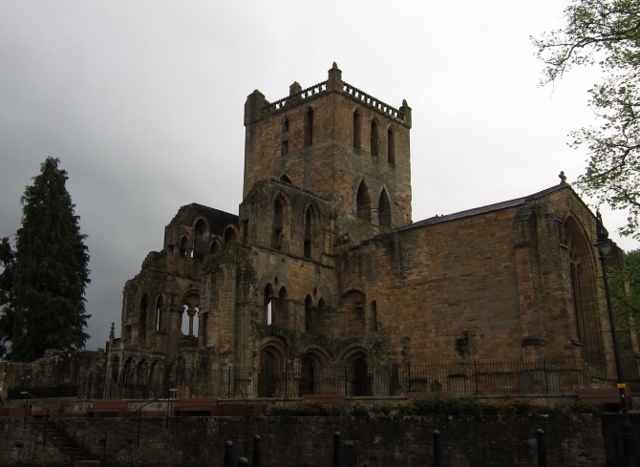 Jedburgh-Abbey
