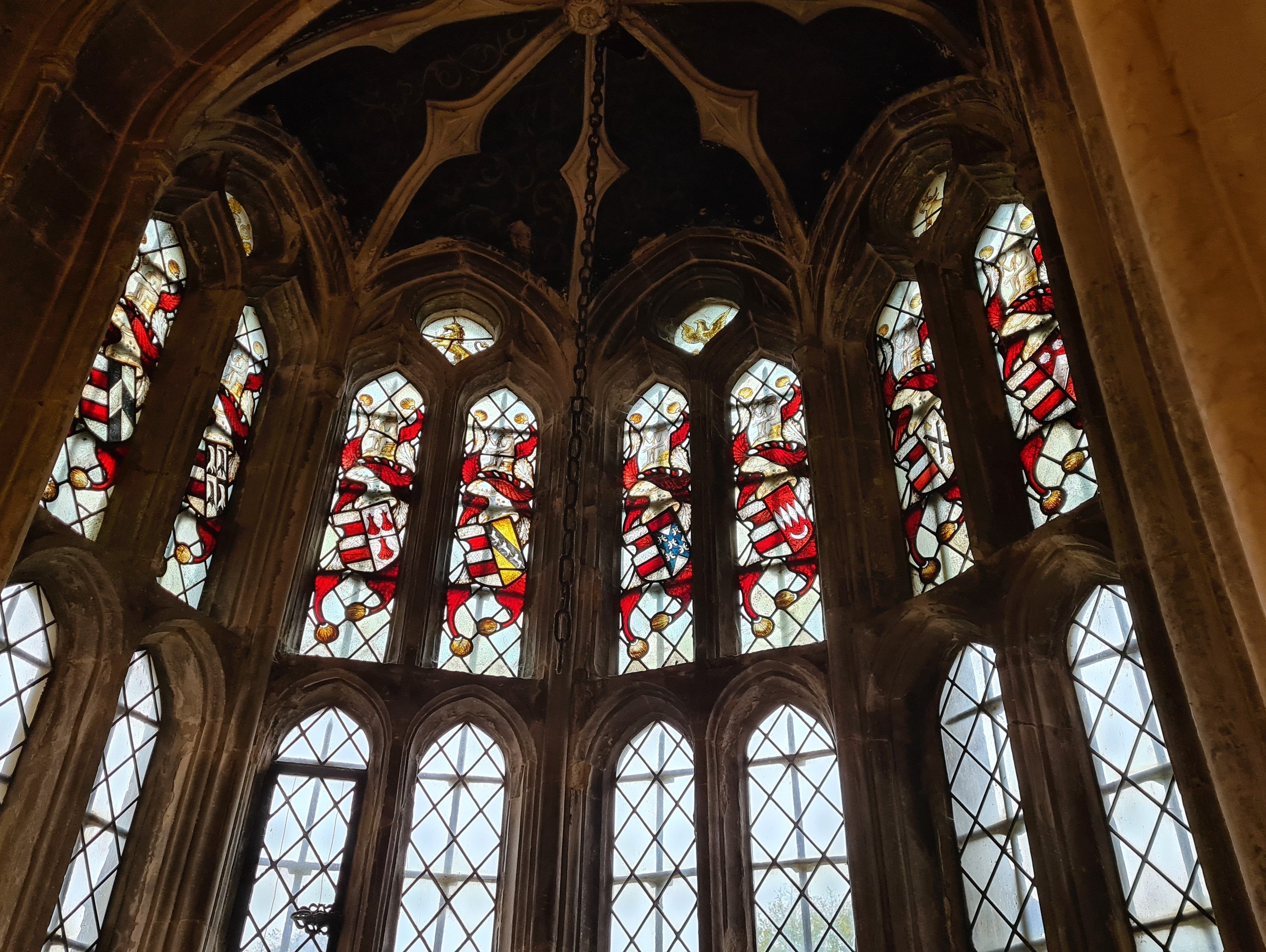 5  Heraldry In Oriel Window Athelhampton Reduced