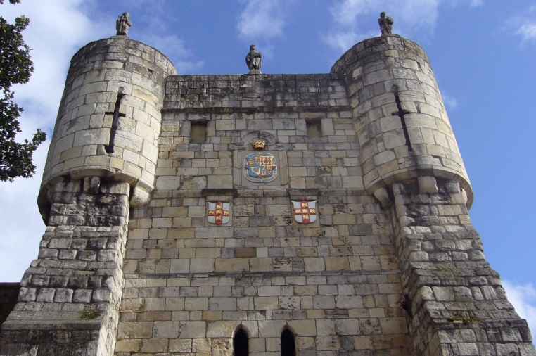 Micklegate-Bar-York.-One-of-the-gates-in-the-ancient-city-walls.-TT