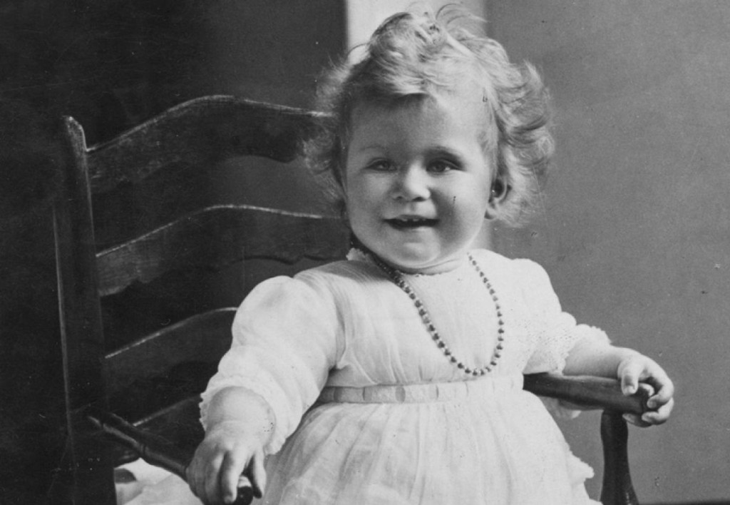Queen-as-child