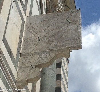 Clock-on-Church-of-Santa-Maria-Novella