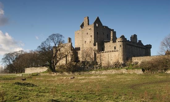 Craigmillar-Castle-where-James-was-taken-to-avoid-plague-in-1517