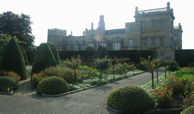 East-façade-at-Grimsthorpe-©-Tudor-Times-Ltd-2015