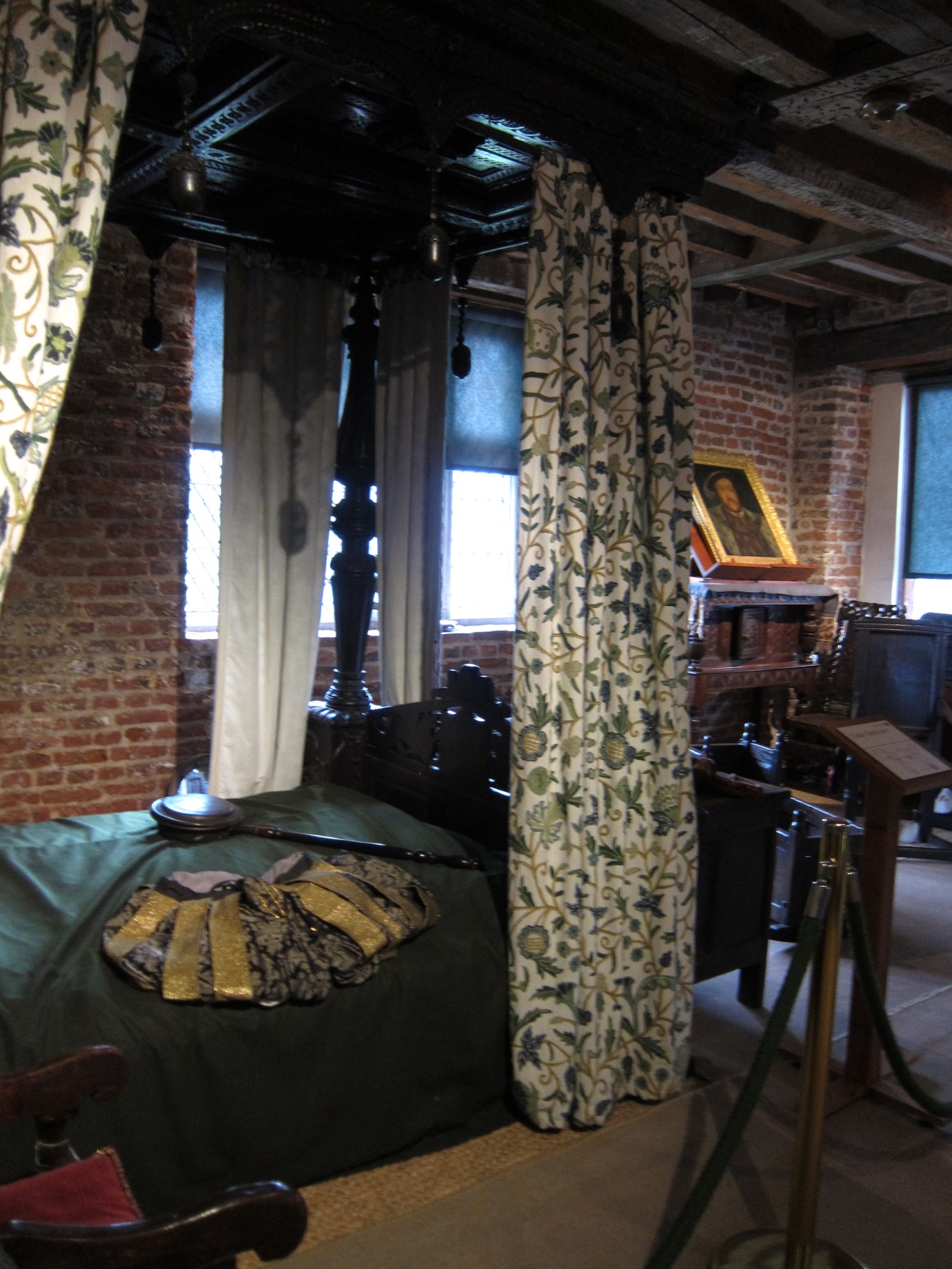 GOH-Tudor-Bed-Chamber