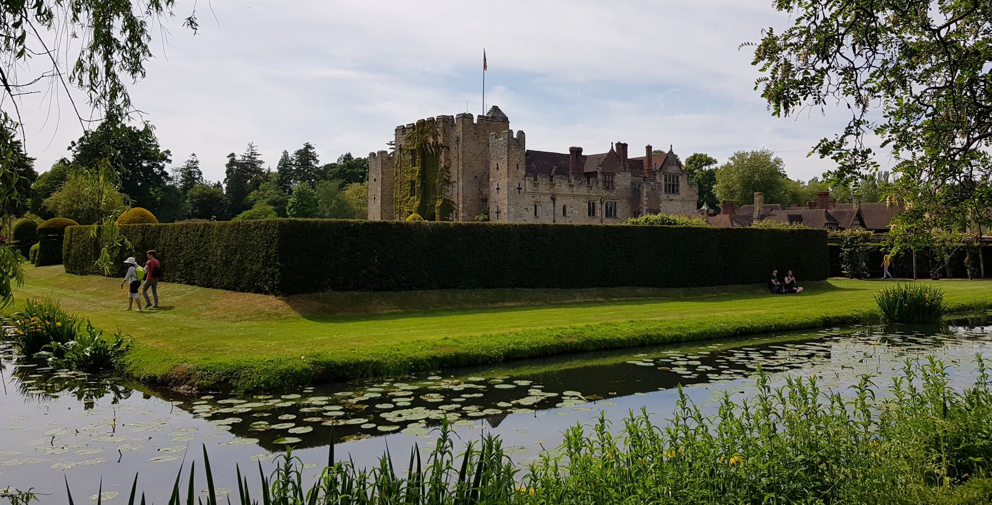 Hever Castle Reduced 2 Mb