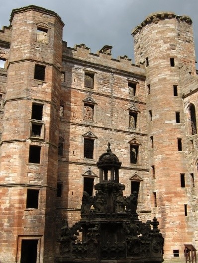 Linlithgow-Palace-where-James-V-was-born-©-Tudor-Times-2015