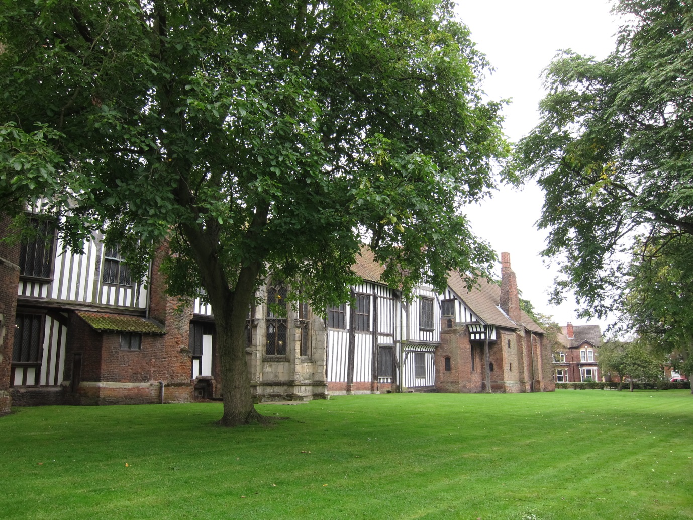Old-Gainsborough-Hall-cropped