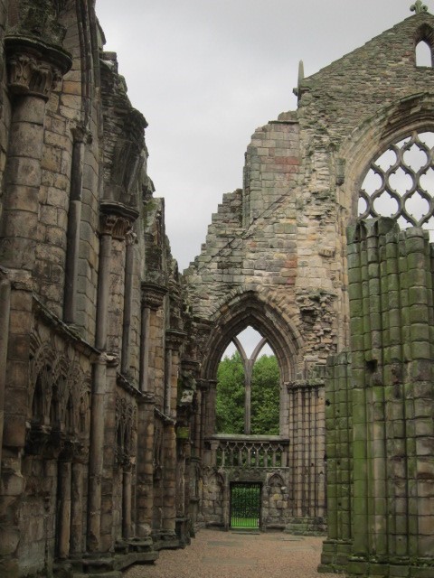 Ruins-of-Holyrood-Abbey-burial-place-of-James-V-and-his-first-Queen-Madeleine-of-France-©-Tudor-Times-Ltd