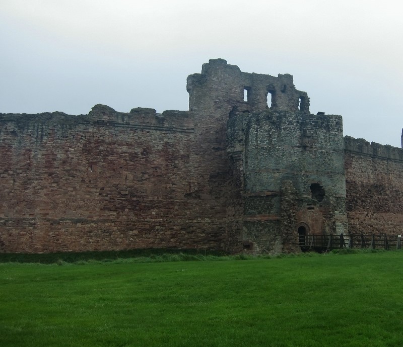 Tantallon-Castle-stronghold-of-the-Earls-of-Angus-©-Tudor-Times-2016