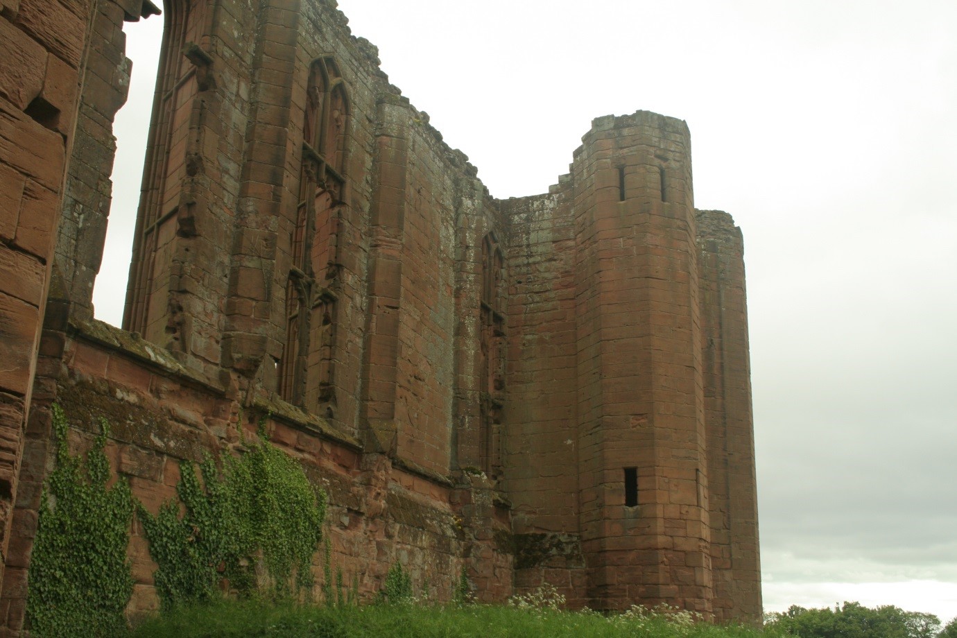 The-exterior-of-John-of-Gaunt’s-Great-Hall